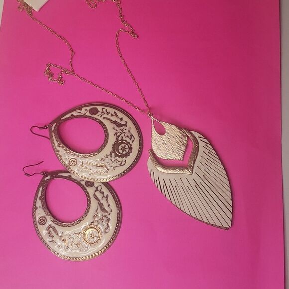 BOHO Feather Necklace and Earrings Bundle - Picture 3 of 8